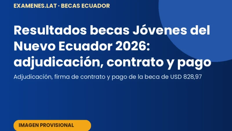 Joven revisando en su correo los resultados de las becas Jóvenes del Nuevo Ecuador